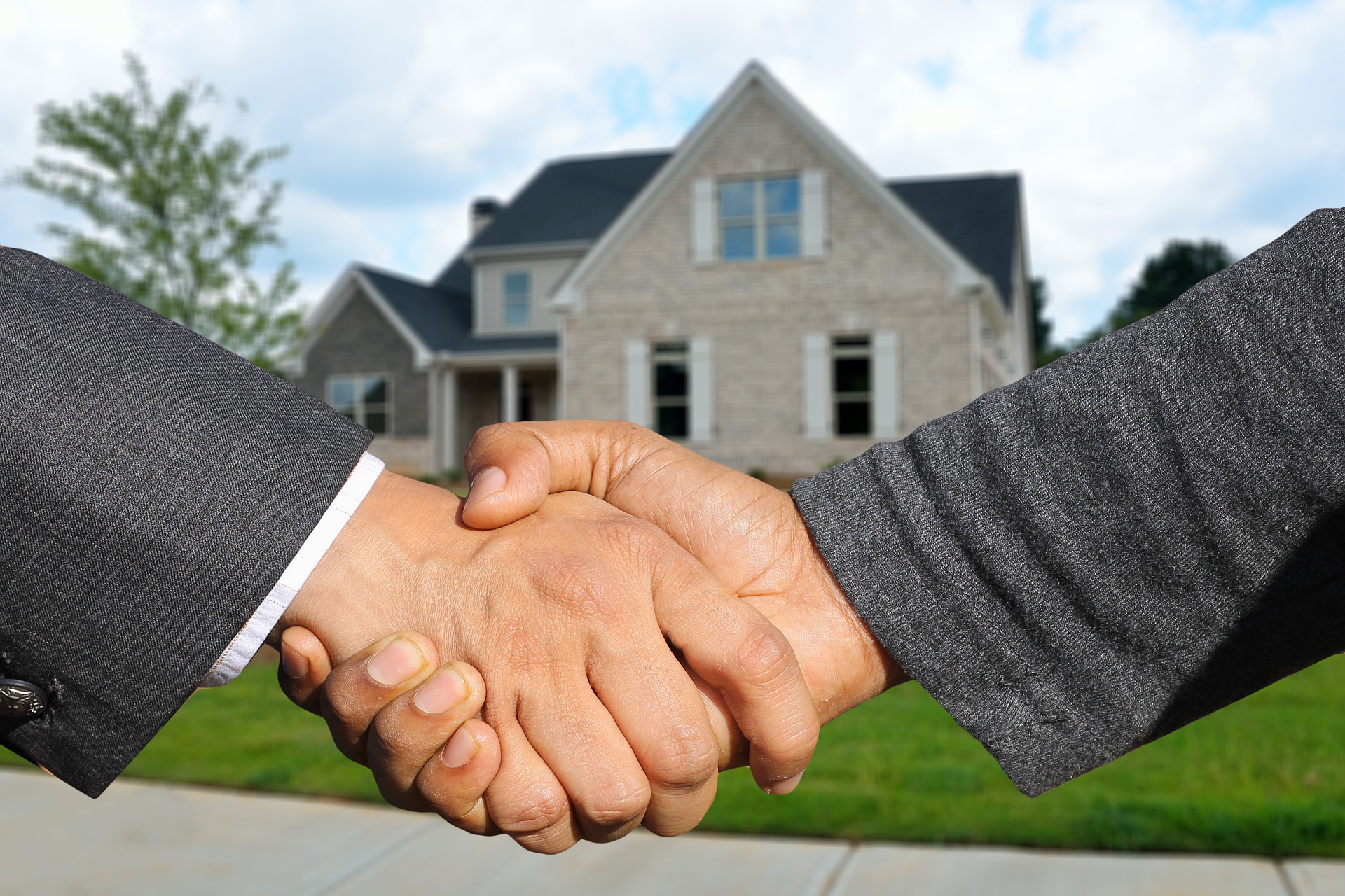 Single-family vs. multi-family real estate investing
